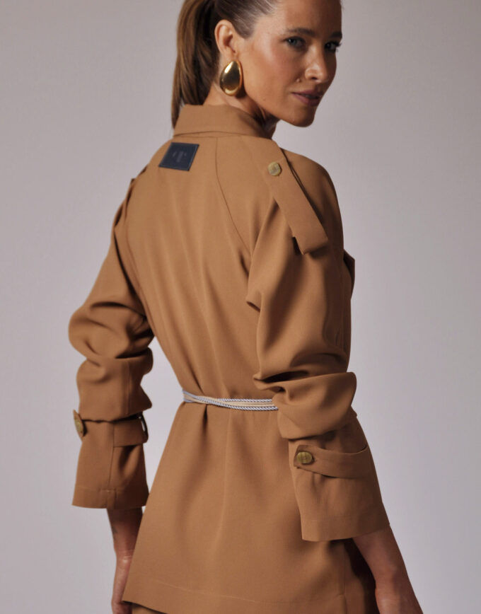 TRENCH COAT TRAINING
